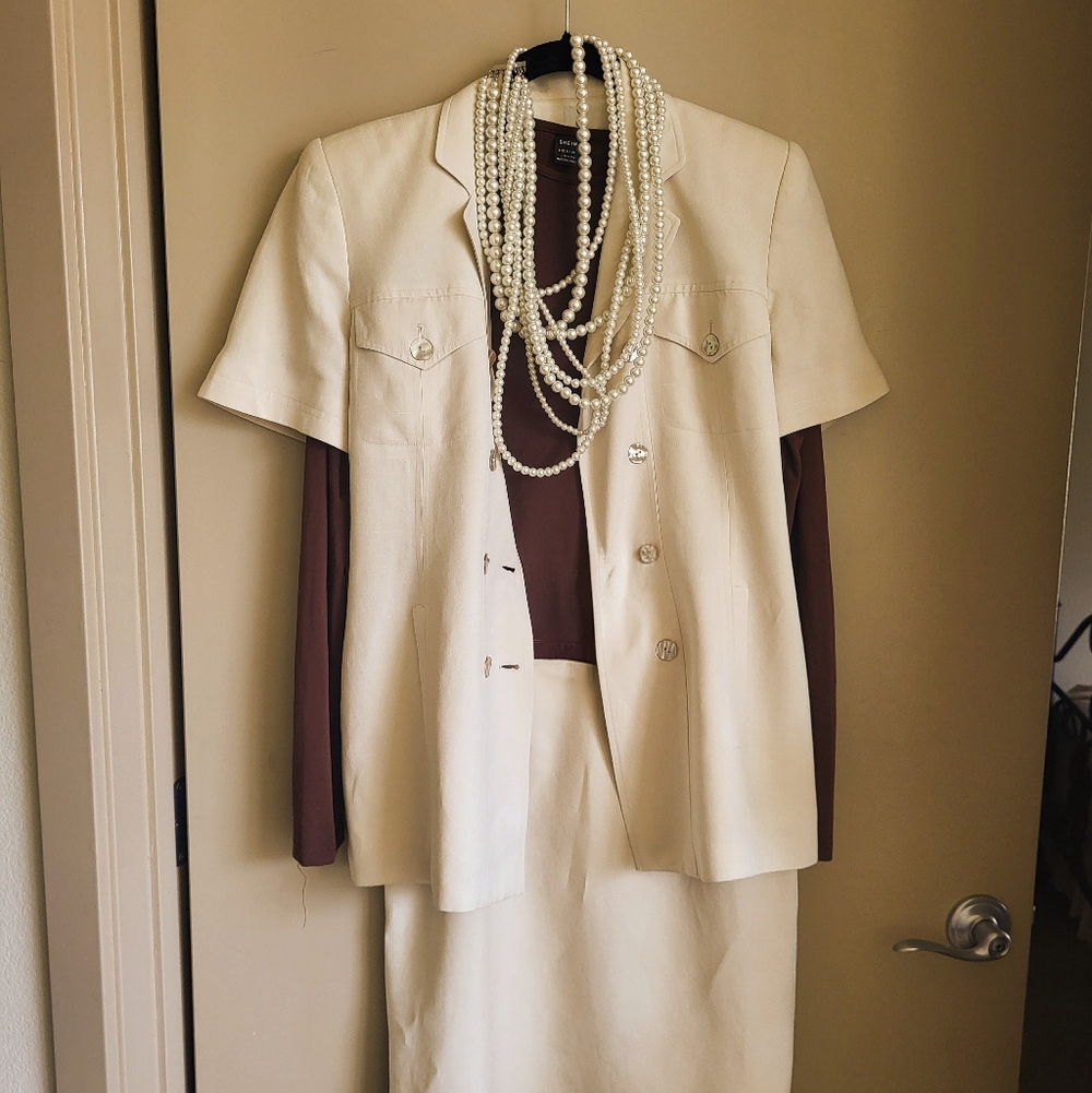 Evan Picone Cream Short-Sleeve Double-Breasted Blazer - Picture 14 of 14